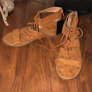 F21 unworn sandals!